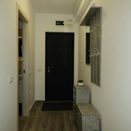 Apartment Garsoniera *